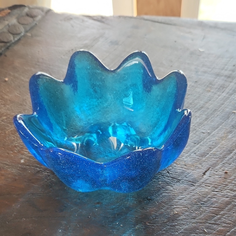 Blenko Lotus Flower Glass Art Bowl